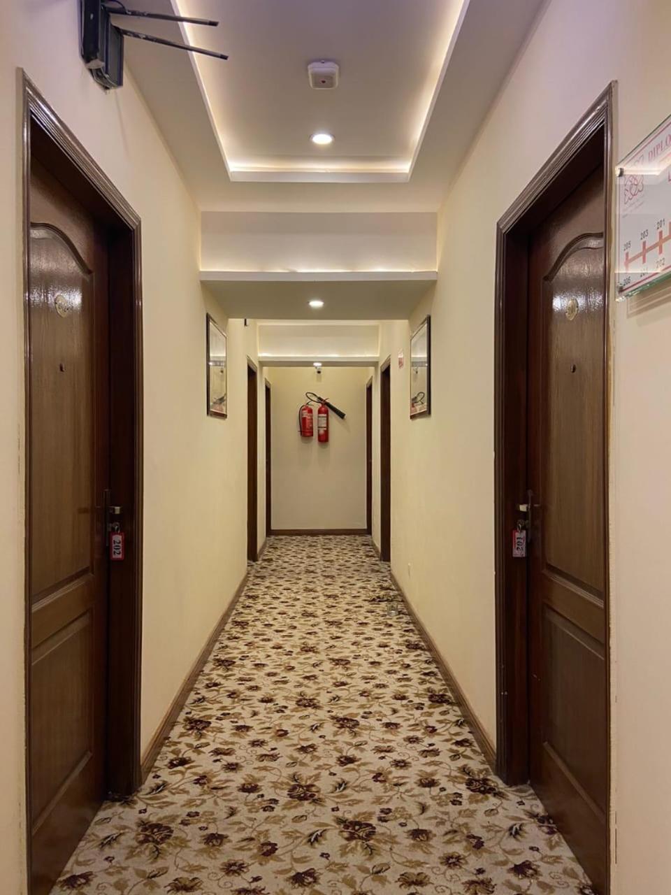Hotel Diplomat Islamabad Ngoại thất bức ảnh