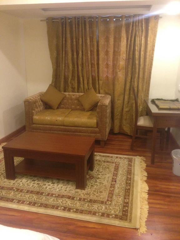 Hotel Diplomat Islamabad Ngoại thất bức ảnh