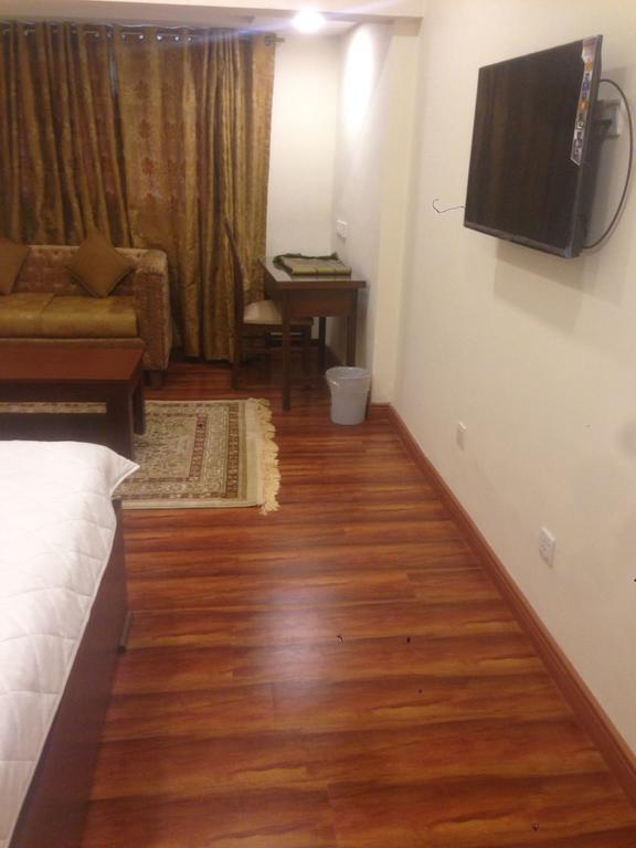 Hotel Diplomat Islamabad Ngoại thất bức ảnh