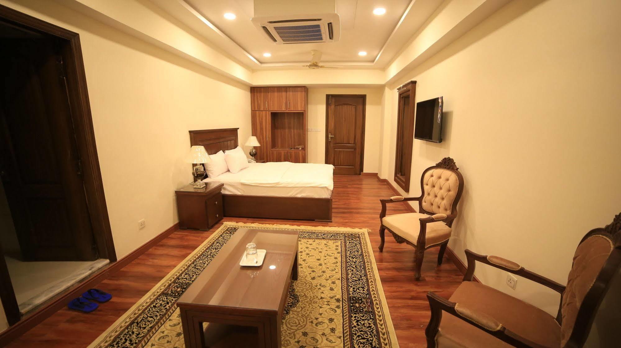 Hotel Diplomat Islamabad Ngoại thất bức ảnh