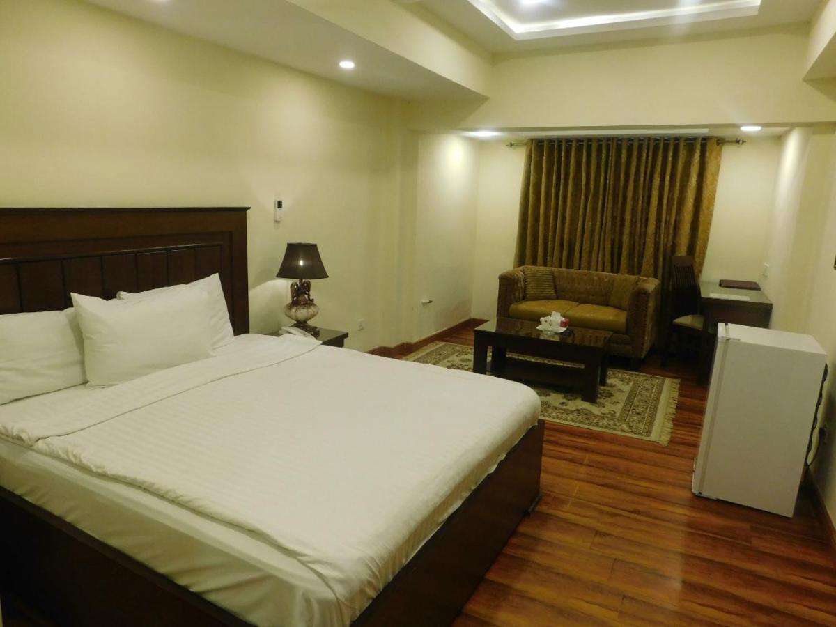 Hotel Diplomat Islamabad Ngoại thất bức ảnh