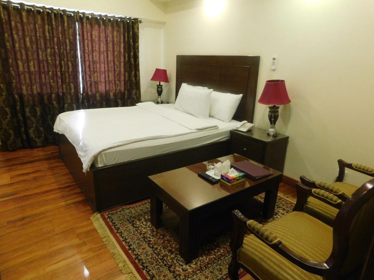 Hotel Diplomat Islamabad Ngoại thất bức ảnh